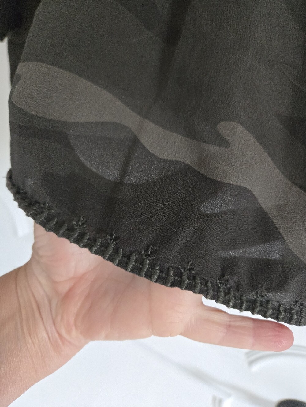 Johnny Was Black and Gray Rayon Velvet Camo Embroidered Gold Threaded Tunic XL - Picture 6 of 10